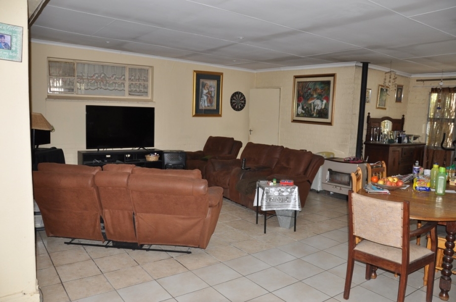 4 Bedroom Property for Sale in Noordhoek Free State